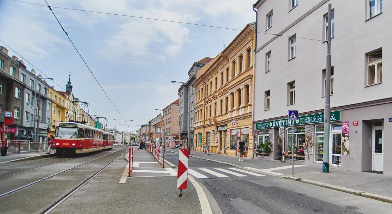 Nice Home To Stay At Prague Close To Castle With Terrace And Garden Extérieur photo