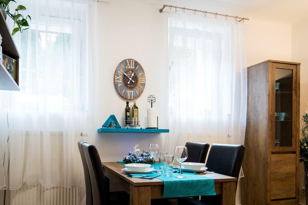 Nice Home To Stay At Prague Close To Castle With Terrace And Garden Extérieur photo
